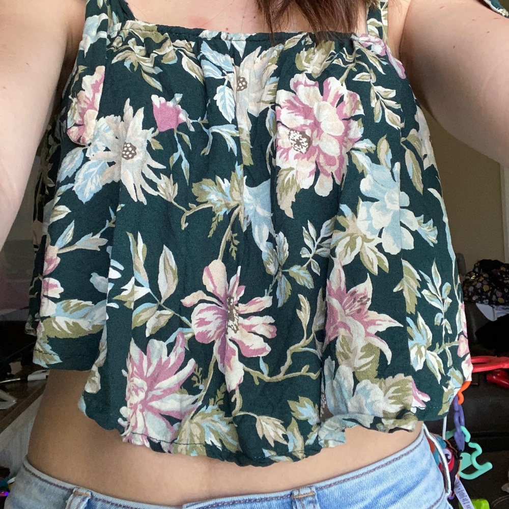 woman's top
